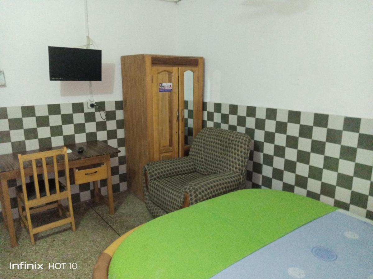 Elizz Guest House Janman Exterior foto
