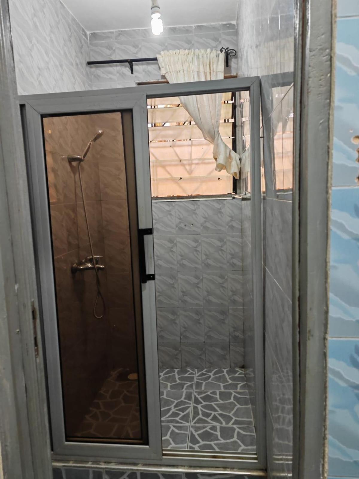 Elizz Guest House Janman Exterior foto