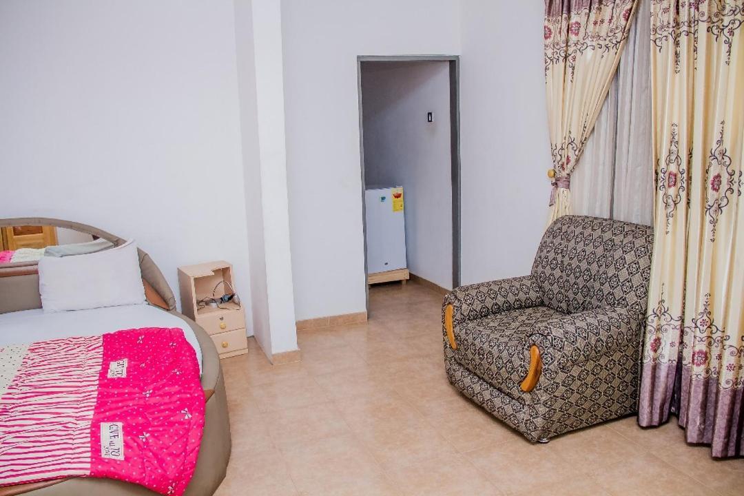 Elizz Guest House Janman Exterior foto