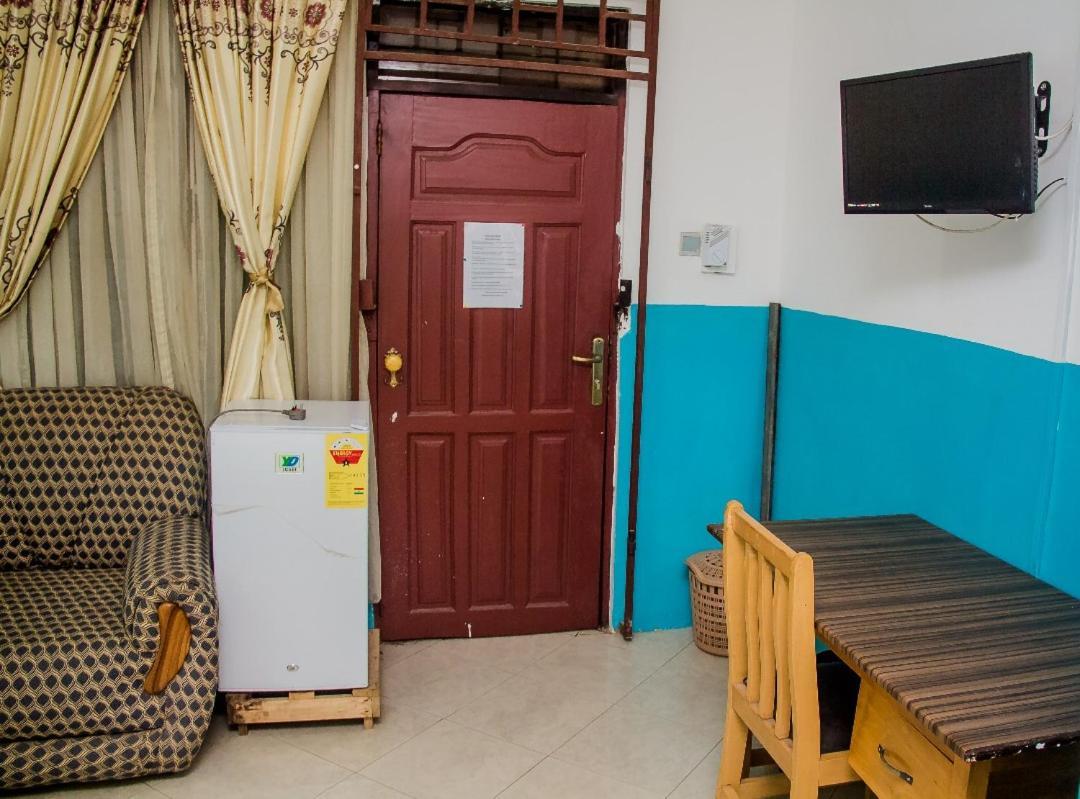 Elizz Guest House Janman Exterior foto